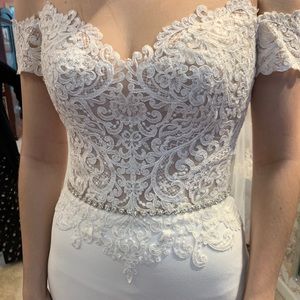 Wedding dress